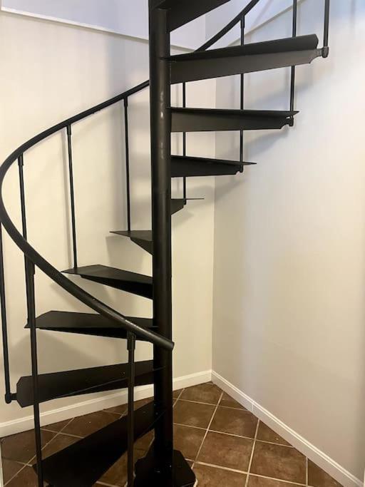 Lovely Two Bedroom Condo In South Boston Exterior foto